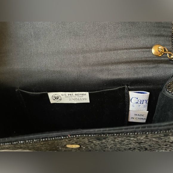 Carol M. Studio Vintage Ombre Scalloped Beaded Shell Clutch with Matching Belt - Picture 8 of 14